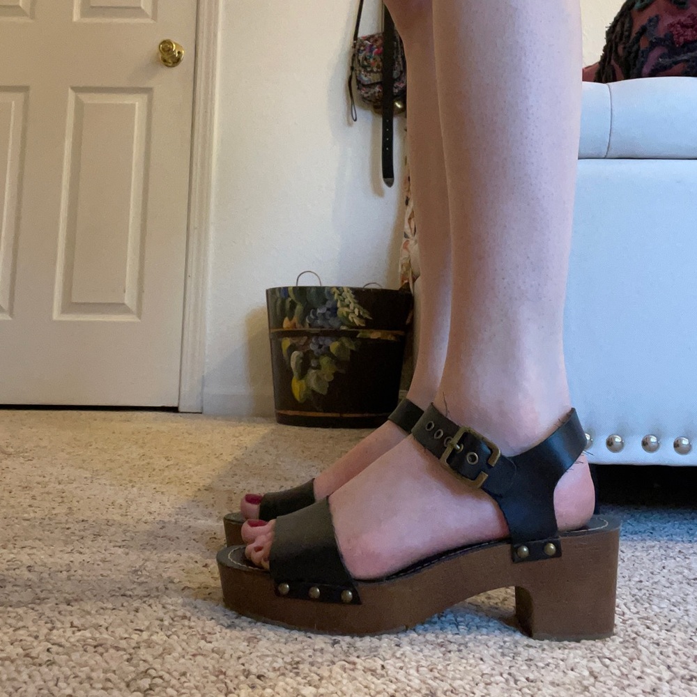 Clog Sandals!
